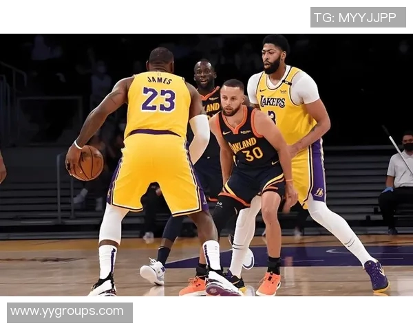 勇士与国王激战正酣NBA直播精彩瞬间回顾与分析