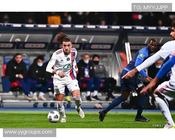 马赛与朗斯比赛因恶劣天气原因被迫取消球迷期待重赛时间安排